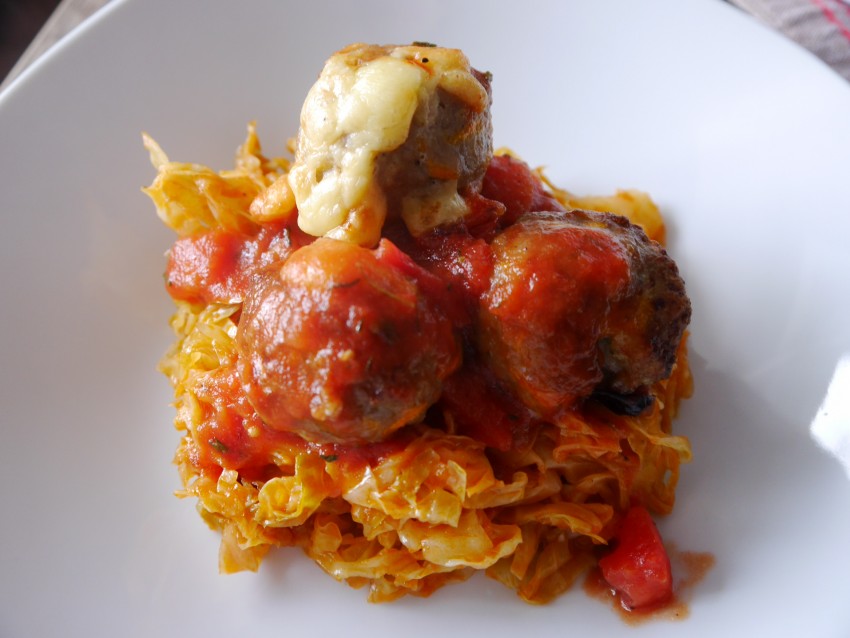 Gluten free meatballs with cabbage nest